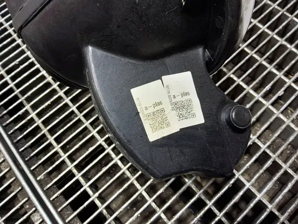 Bränsletanklock Ford Turneo Courier MT76S27936A image 9