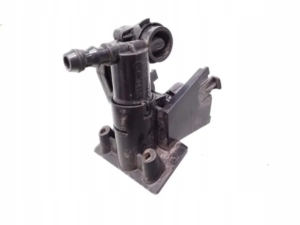 Buse de lave-phare Toyota Auris OEM 30834 image 3
