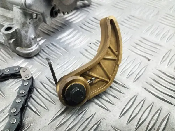 2006 Audi A3 S3 A3 Sportback 8P Olje pump 038115130 image 10