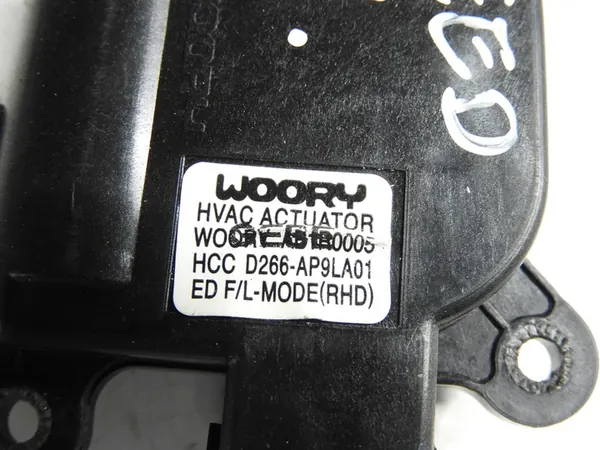 Kia Ceed I Lift SW 09-12 1.6 CRDI Verwarmingsmotor D266-AP9LA01 image 2