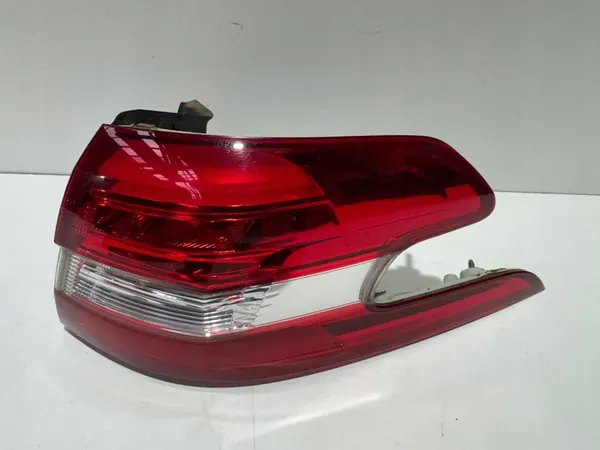 Luz Trasero Derecho Peugeot 308 II SW OEM 9678093880 image 2