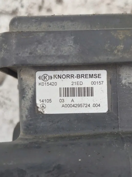 EBS-modulatorventil OEM K015420 Mercedes Actros MP4 image 3