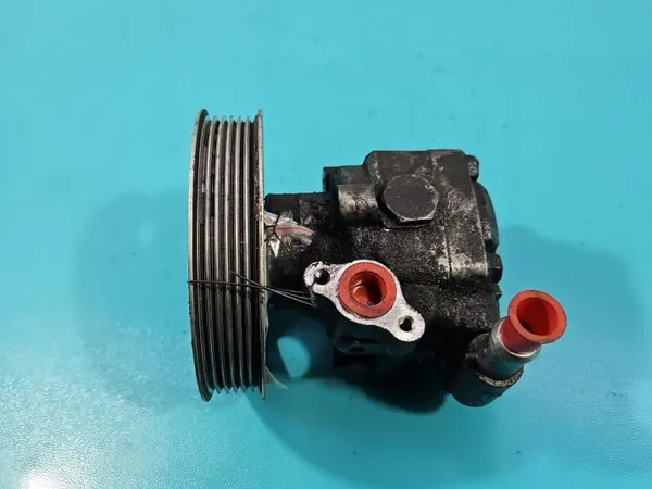 Ohjaustehostimen pumppu Audi A5 8T 1.8 TFSI OEM 8K0145153F image 4