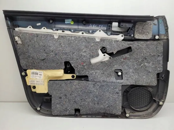 OEM 67610-05560 Voorrechter Deurbekleding Toyota Avensis image 7