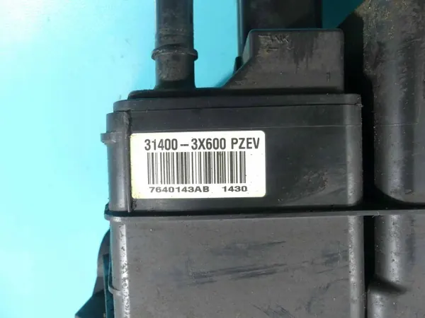 Filtro de carbón OEM 31400-3X600 para Hyundai Elantra V image 3