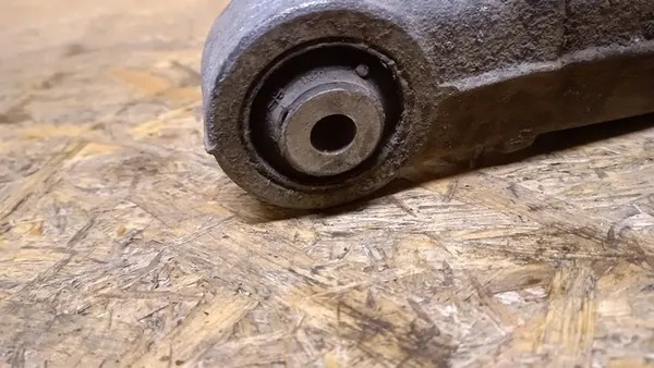 AUDI A4 B6 2.5 V6 TDI Braccio di Controllo Posteriore image 10