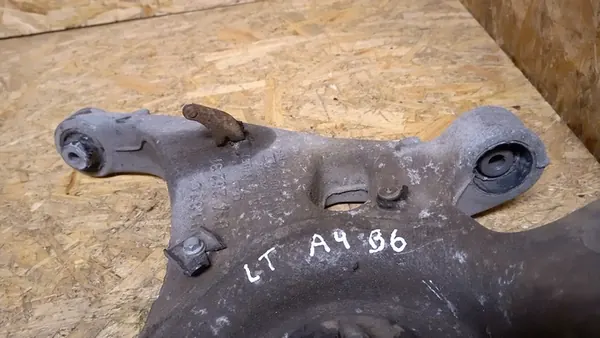 AUDI A4 B6 2.5 V6 TDI Braccio di Controllo Posteriore image 5