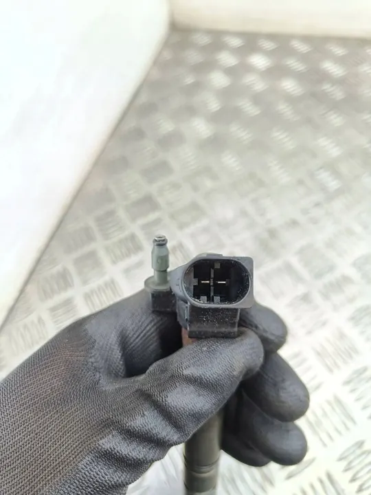 Iniettore carburante Audi Q5 SQ5 2015 OEM 059130277CP image 5