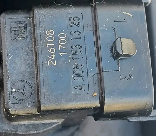 MERCEDES SPRINTER W906 2.2 DIESEL Tampa de Válvula A6510108918 image 9