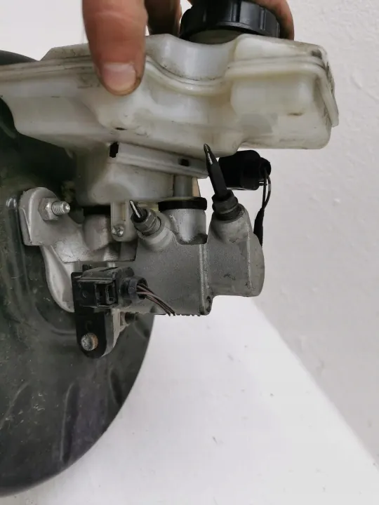 Bomba de servofreno VW Passat B8 OEM 5Q1614105CG image 6