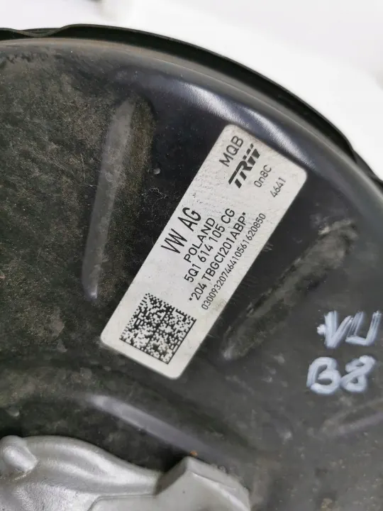 Bomba de servofreno VW Passat B8 OEM 5Q1614105CG image 8