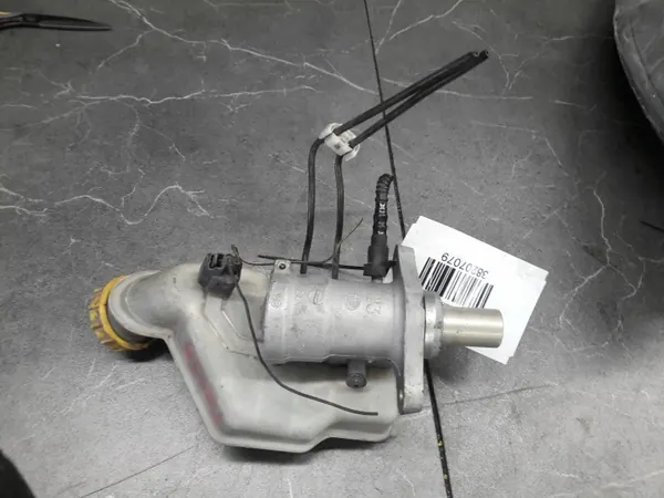Bremsflüssigkeitsbehälter OEM 03350884931 Ford Fiesta image 6