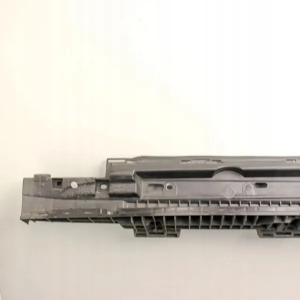 Renfort de seuil Mercedes-Benz GL X166 OEM A1666900010 image 5