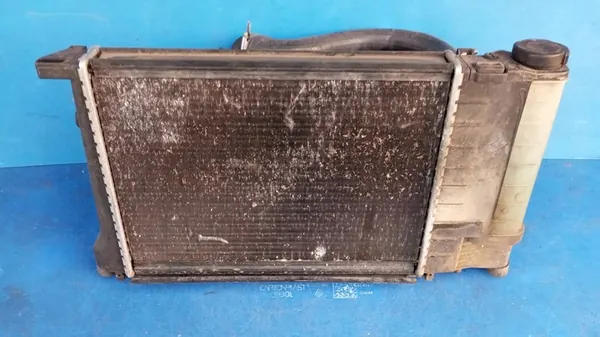 BMW 3 E36 CABRIO Vesijäähdytin 1.6 1.8 image 2