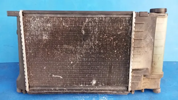 BMW 3 E36 CABRIO Vesijäähdytin 1.6 1.8 image 5