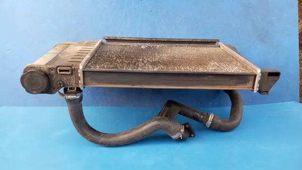 BMW 3 E36 CABRIO Vesijäähdytin 1.6 1.8 image 7