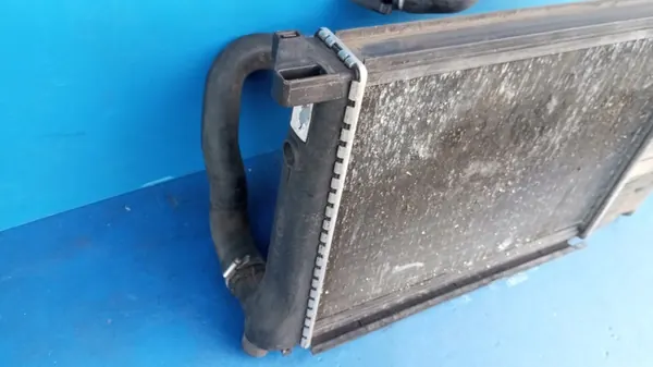 BMW 3 E36 CABRIO Vesijäähdytin 1.6 1.8 image 8