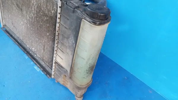 BMW 3 E36 CABRIO Vesijäähdytin 1.6 1.8 image 9