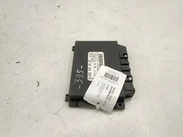 Module contrôleur PDC Mercedes OEM 0265450932 image 3