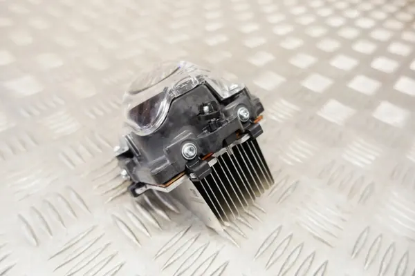 Tesla Model 3 LED-Lichtmodul OEM 24511850 image 3