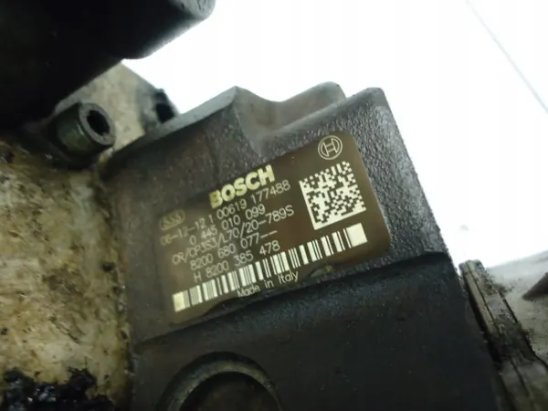 Bomba de inyección Renault OE 0445010099 2.0DCI image 3