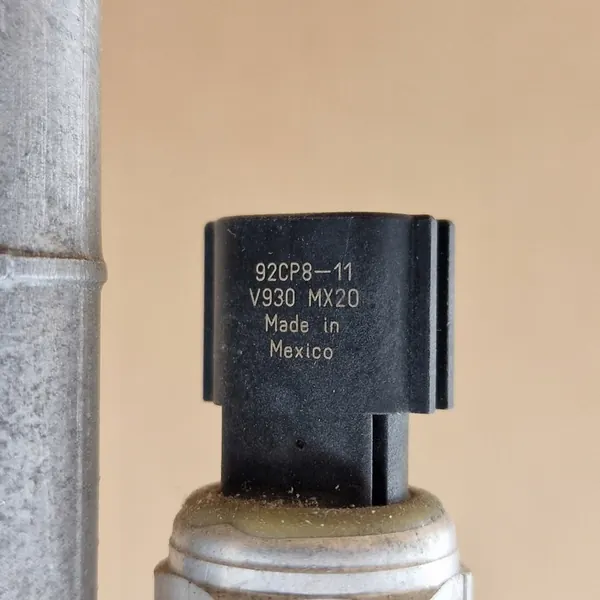 AC Kondenserin Tyhjennysventtiili Nissan Note 1.2 E12 image 3