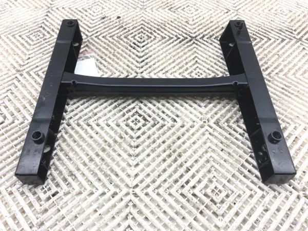 OEM 2K5881033 vasen istuinpohja VW Caddy IV:lle image 2