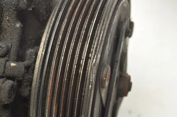 Compressore A/C Peugeot 407 1.8 16V OE 9656572480 image 4