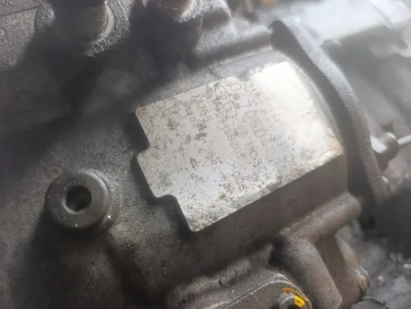 Motor mit Einspritzpumpe Opel 2.0 DTI image 8