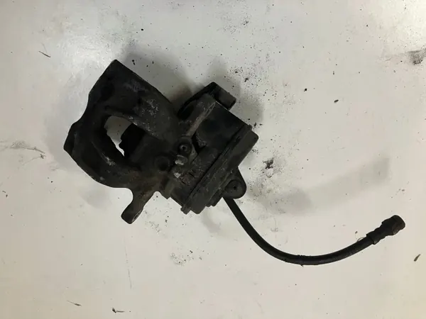 Rechter achter remklauw OEM 8W0615406AA Audi A4 B9 image 2