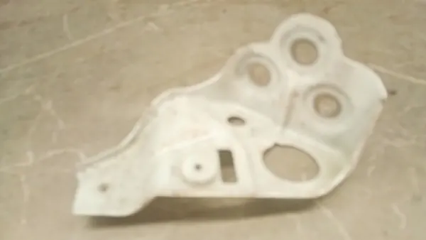 Linker vorderer Kotflügelhalter OEM 7418215-07 BMW X6 G06 image 4