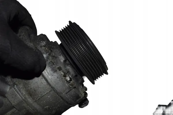 VW Phaeton II Lift 3.0 TDI AC-kompressori 3D0820803T image 4