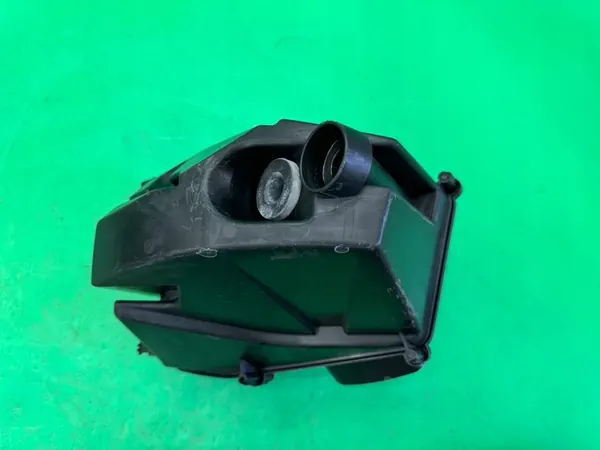 Ilmansuodattimen Kotelo Oikea Audi S6 C6 5.2 FSI V10 07L133836M image 5