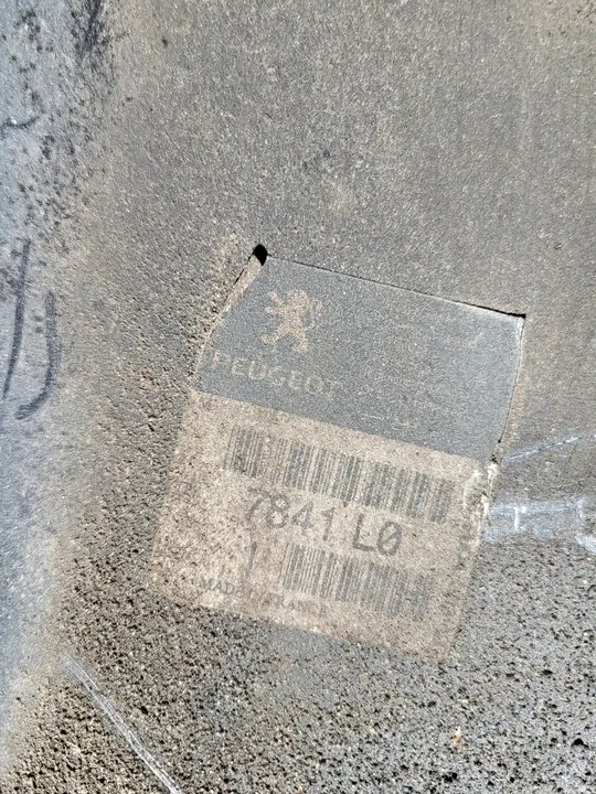 Höger Framskärm Peugeot 206 OE image 10