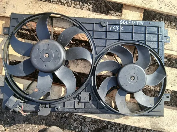 Gebrauchte Volkswagen Jetta Lüfter OEM 1K0121207T image 2