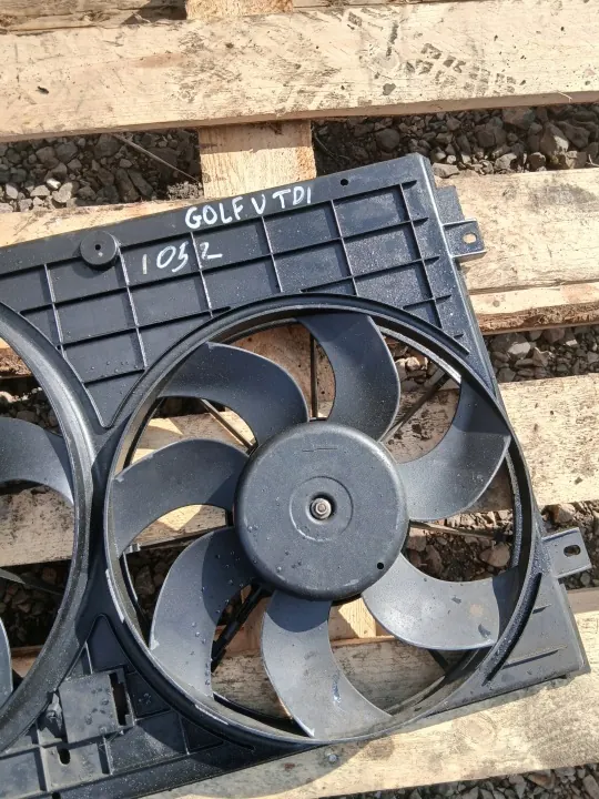 Gebrauchte Volkswagen Jetta Lüfter OEM 1K0121207T image 3