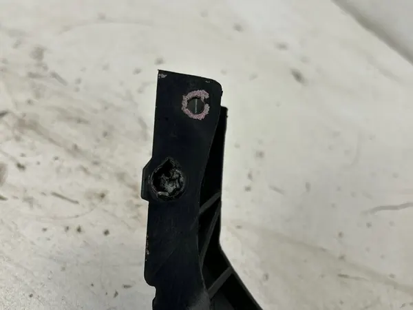 Paraurti anteriore superiore sinistro Dodge Challenger 2015-2024 OEM image 5