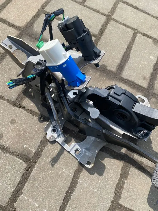 FORD B-MAX 1.0B Gaspedaal Rempedaal 8V219F836-AB image 3