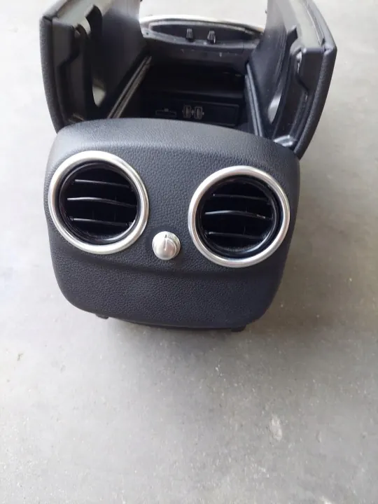 Keskikonsolin käsinoja OEM 149 Mercedes C W205 image 8
