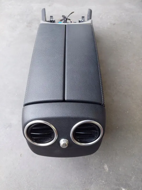 Keskikonsolin käsinoja OEM 149 Mercedes C W205 image 9