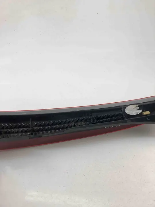 Volvo XC90 2010 Luz trasera izquierda image 3