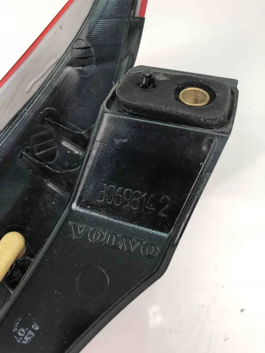 Volvo XC90 2010 Luz trasera izquierda image 4