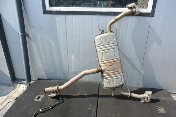 Mercedes Auspuff Endschalldämpfer OEM A2464910700 Gebraucht image 10