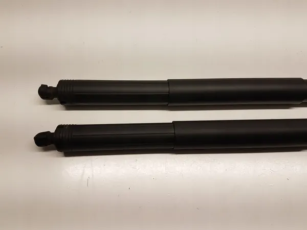 AUDI Q5 Bakluckans aktuatorer 80A827851A image 3