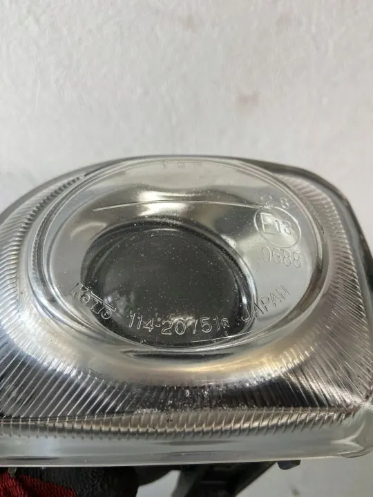 Phare antibrouillard avant droit OEM 11420751 image 5