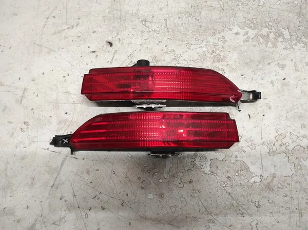 VW Touareg II 2 2010 Luz Traseira Esquerda Direita 7P6945702C image 2