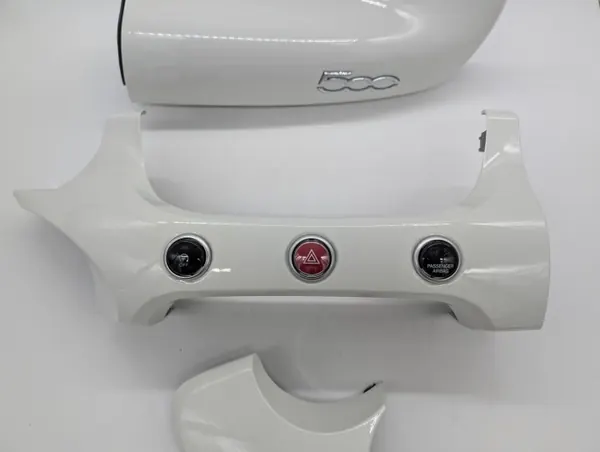 Fiat 500X OEM instrumentbrädesfack - Vit Europeisk Version image 3