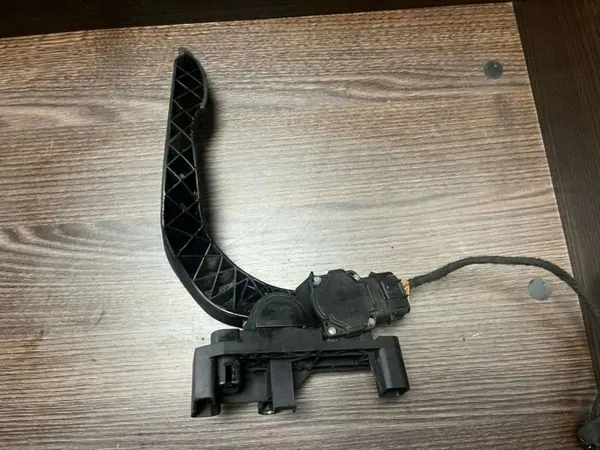Kaasupoljin OEM 0281002632506 Iveco Daily 4. sukup. image 3