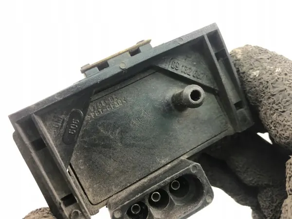 Sensor de presión de aire OEM 15467061 para Opel Astra G Estate image 3