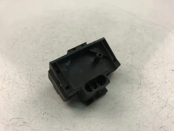 Sensor de presión de aire OEM 15467061 para Opel Astra G Estate image 4